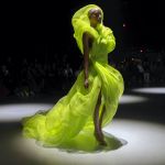 Velocity of Emotions, la nuova collezione di Lever Couture Ispirata alla fluidità dell'acqua