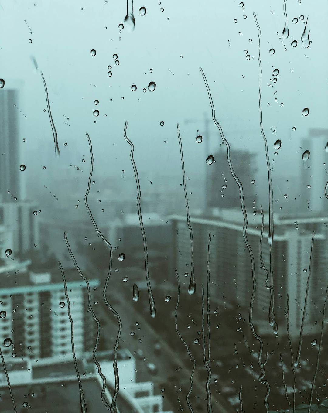 Meteoropatia: cause e possibili soluzioni Siete tristi quando piove? Questo articolo potrebbe fare per voi