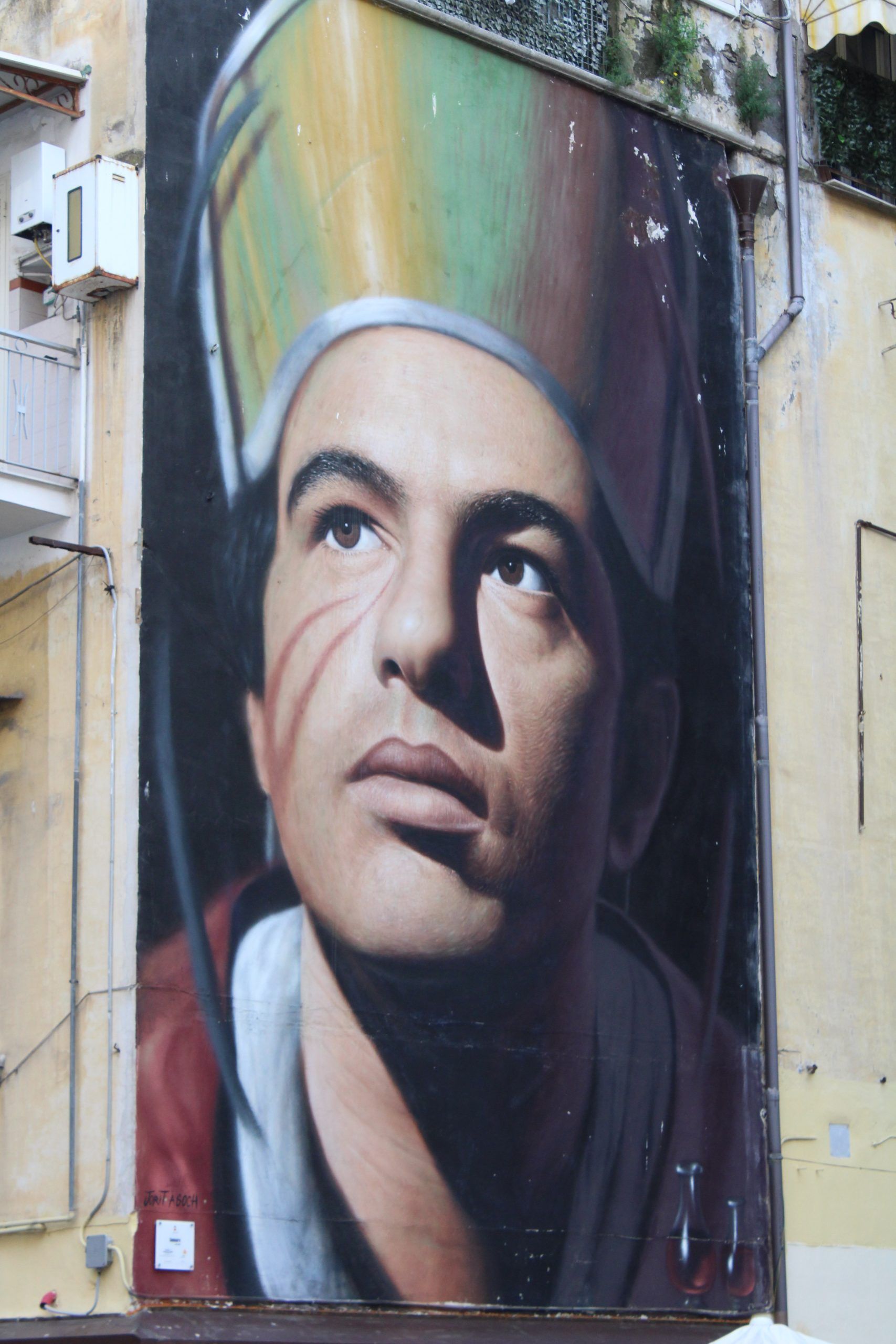 Voiello omaggia Napoli con il progetto MIEZ’A VIA Celebrando la napoletanità attraverso la street art | Image 478181