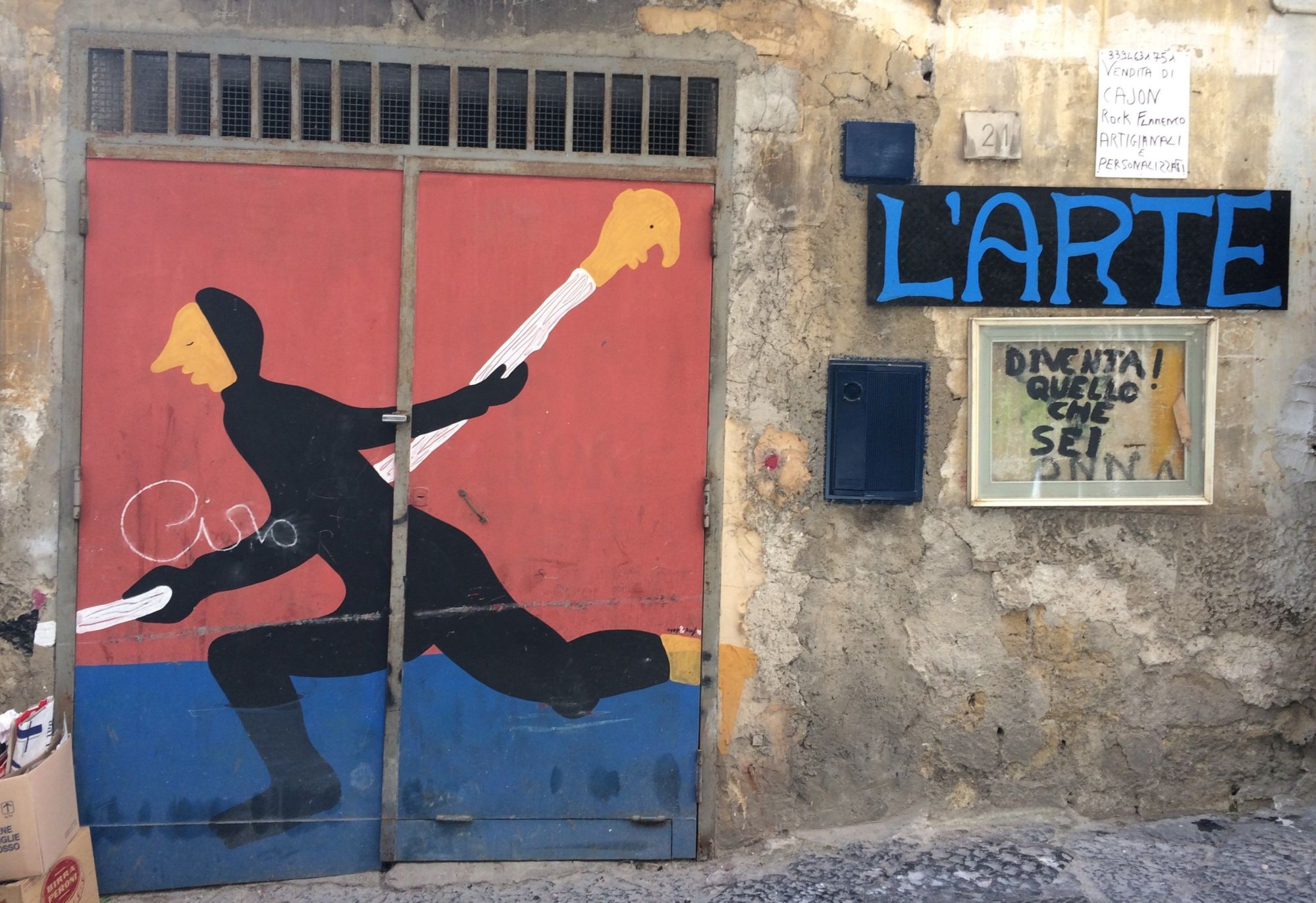 Voiello omaggia Napoli con il progetto MIEZ’A VIA Celebrando la napoletanità attraverso la street art | Image 478184