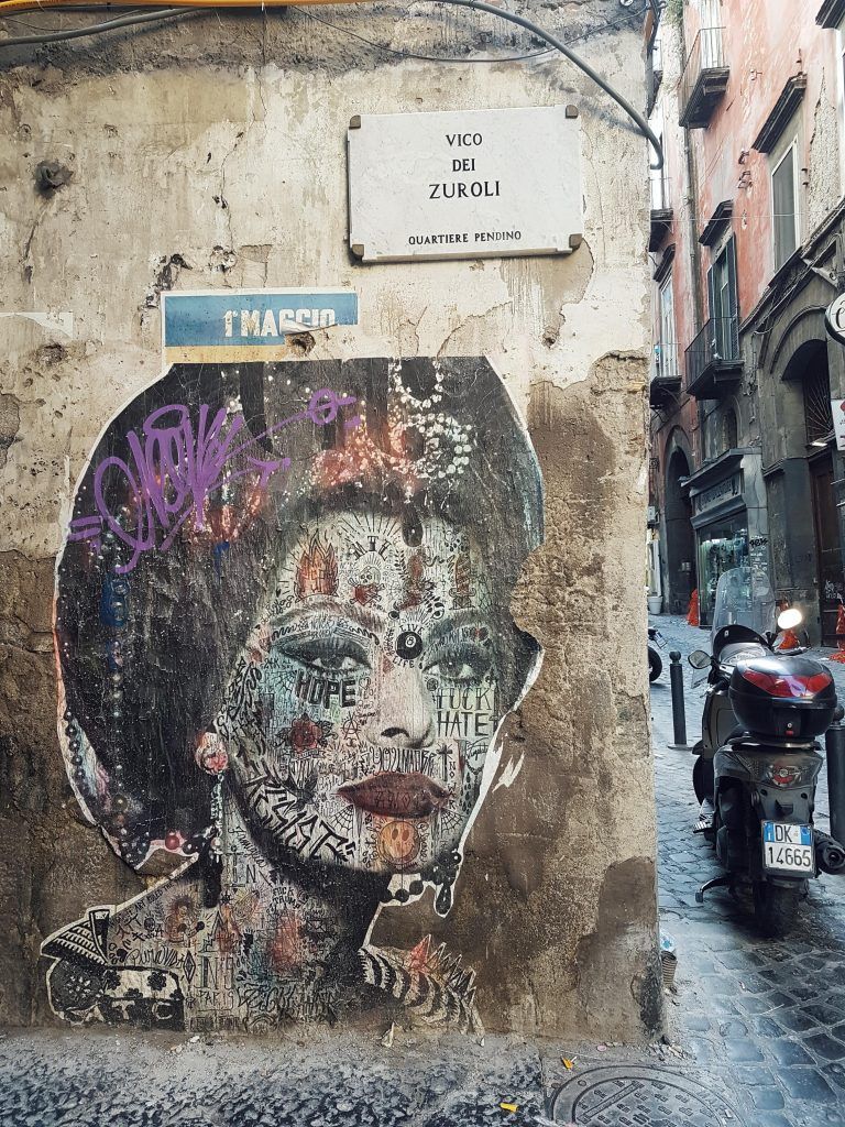 Voiello omaggia Napoli con il progetto MIEZ’A VIA Celebrando la napoletanità attraverso la street art | Image 478192