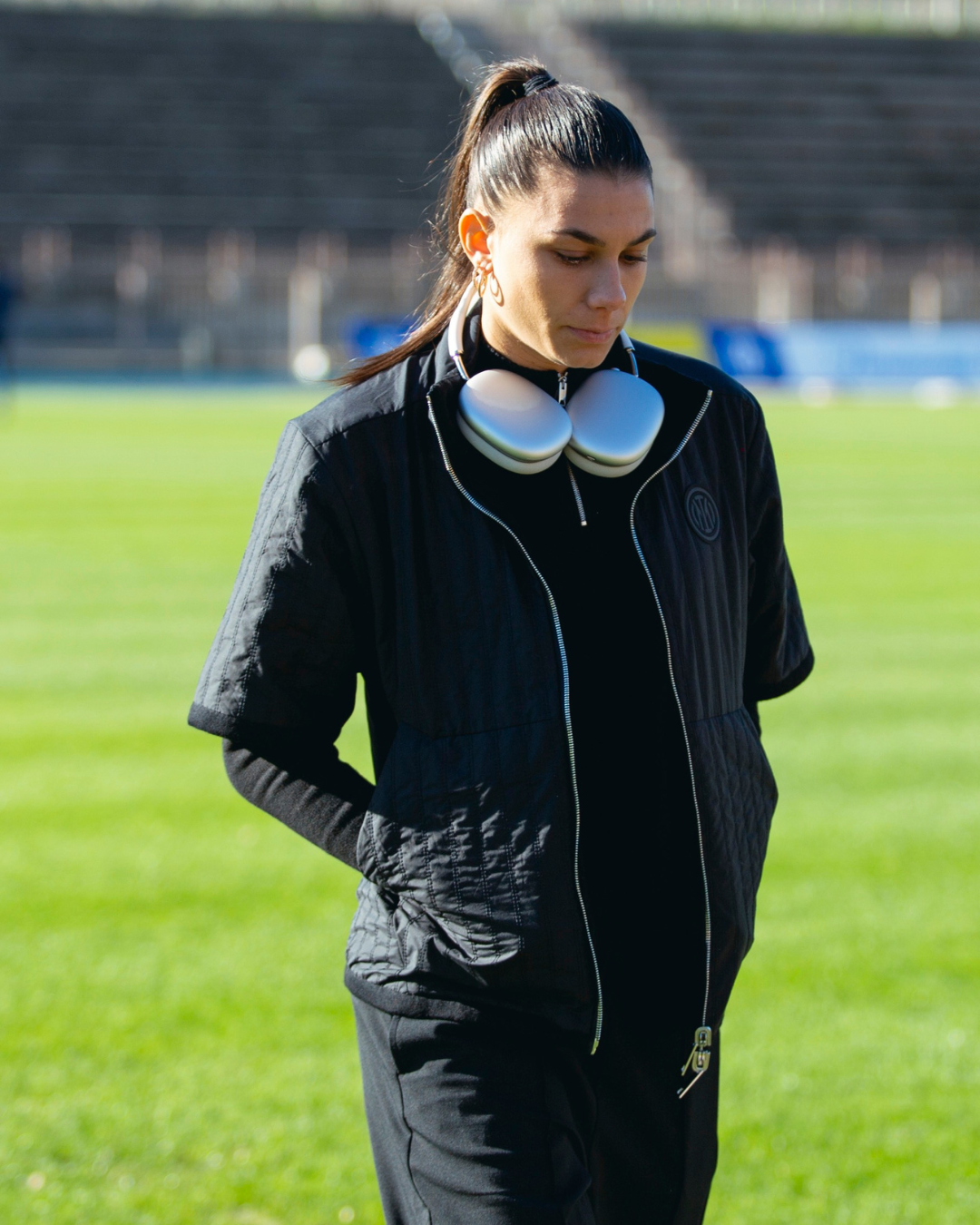 The new Nike ESC collection presented by the Inter women's The footballers arrived at the Arena Civica in festive attire to realizzata The footballers arrived at the Arena Civica in festive attire to celebrate the 25-year partnership between Nike and Inter