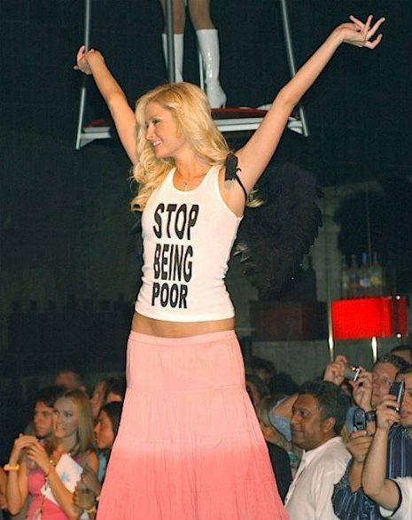 Le slogan tee più iconiche di sempre  Anche a distanza di anni, Paris Hilton rimane la regina indiscussa del clap back | Image 478502