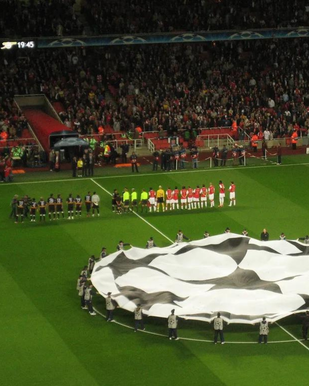 Has the Champions League changed the anthem? During Young Boys-Red Star Belgrade played a new version of football's most famous anthem