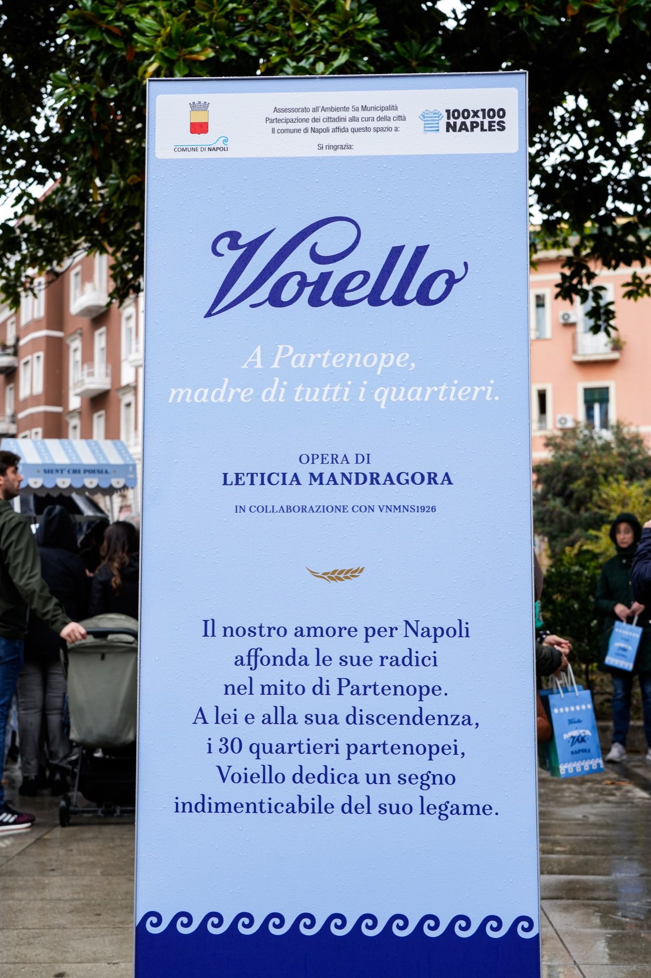 Voiello dedica un murale alla città di Napoli L’artista Leticia Mandragora firma Partenope, Madre dei quartieri di Napoli | Image 479250