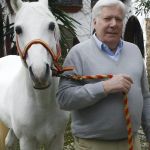 Un giardiniere potrebbe ereditare il patrimonio di Hermès Storie di fortune finite in mani improbabili