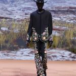 Lo spaghetti-western di Louis Vuitton Pharrell firma una collezione vivida, pop e facilmente commestibile | Image 484350