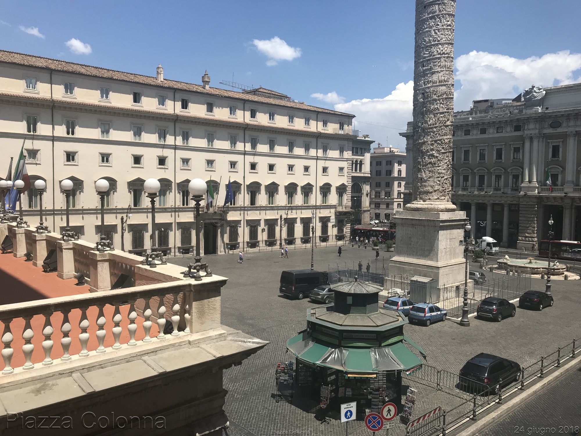 A historic newsstand in Rome has been turned into a vending machine Even the kiosks in the capital's city centre are facing a crisis | Image 490487