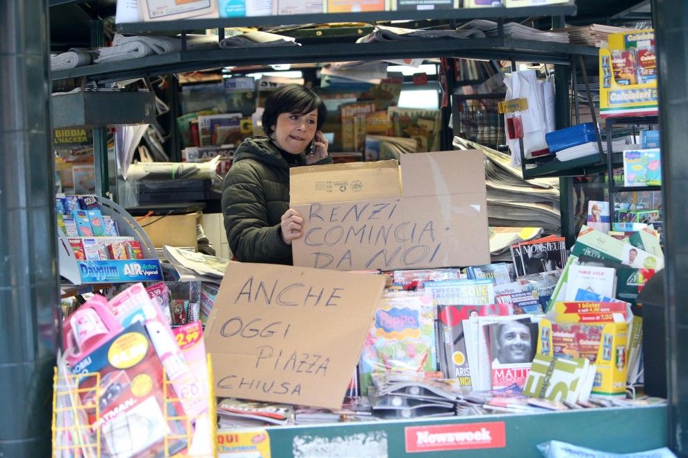 A historic newsstand in Rome has been turned into a vending machine Even the kiosks in the capital's city centre are facing a crisis | Image 490486