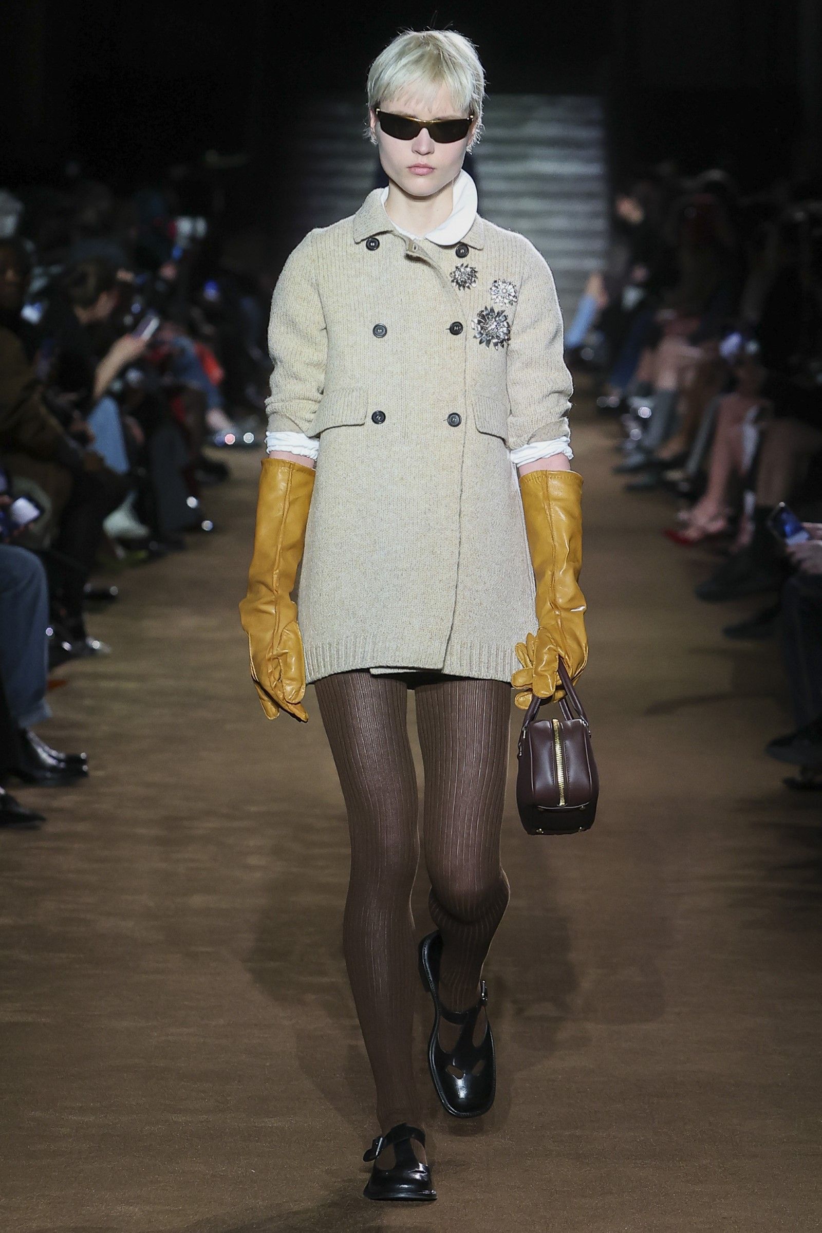 00s miu miu ブローチ付きリネンジャケット archive 00s miu miu ブローチ付きリネンジャケット archive