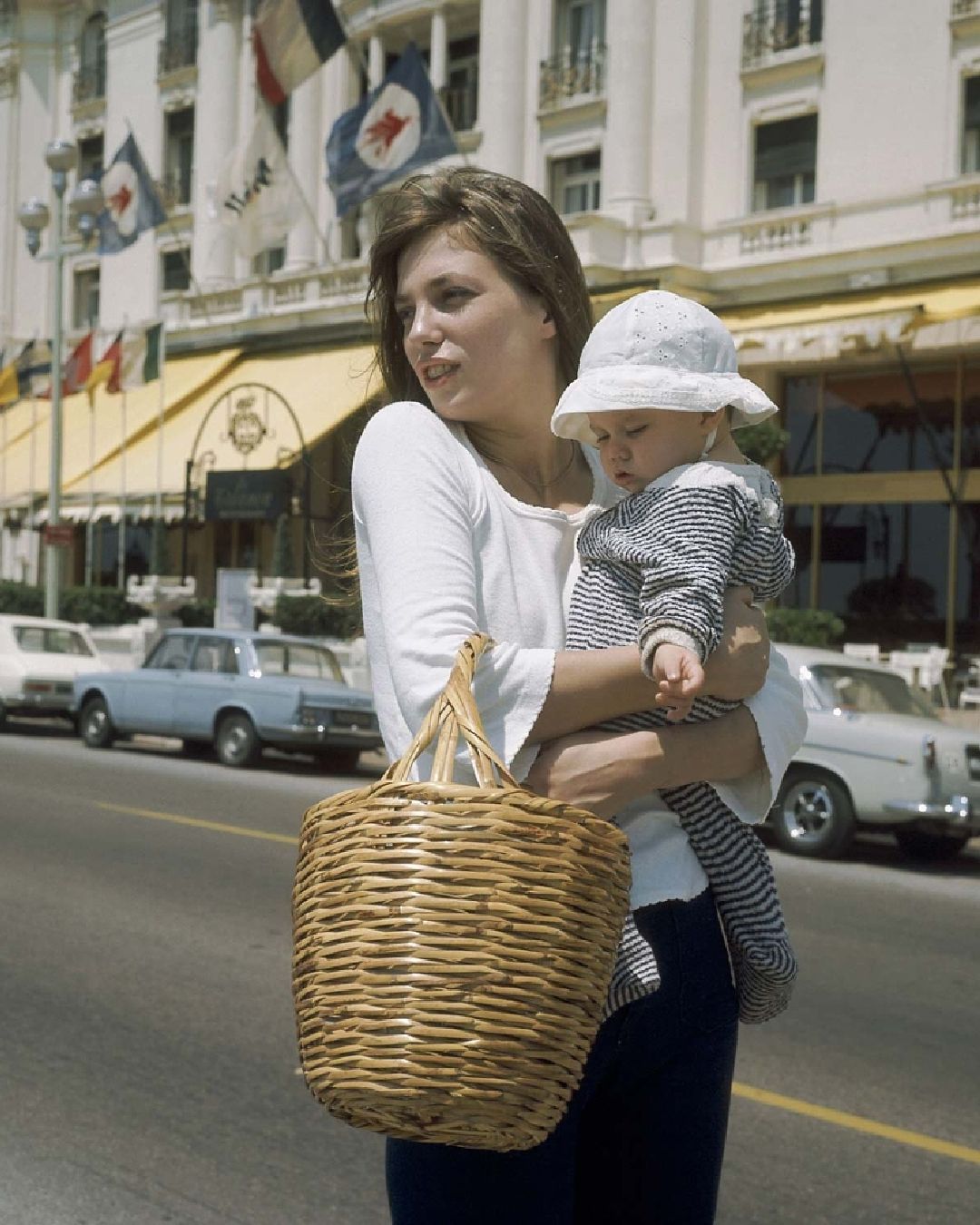 Does everything really work out for French nepo-babies?   No one really starts the game of life from the same level