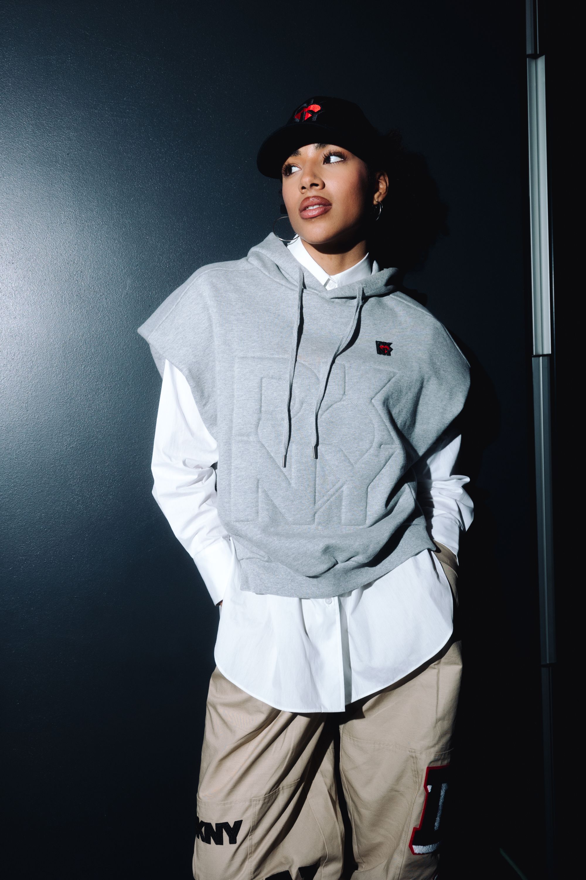 DKNY celebra lo stile e l'energia di New York a Milano La Heart of NY Capsule è pronta a conquistare i cuori di una nuova generazione | Image 497297