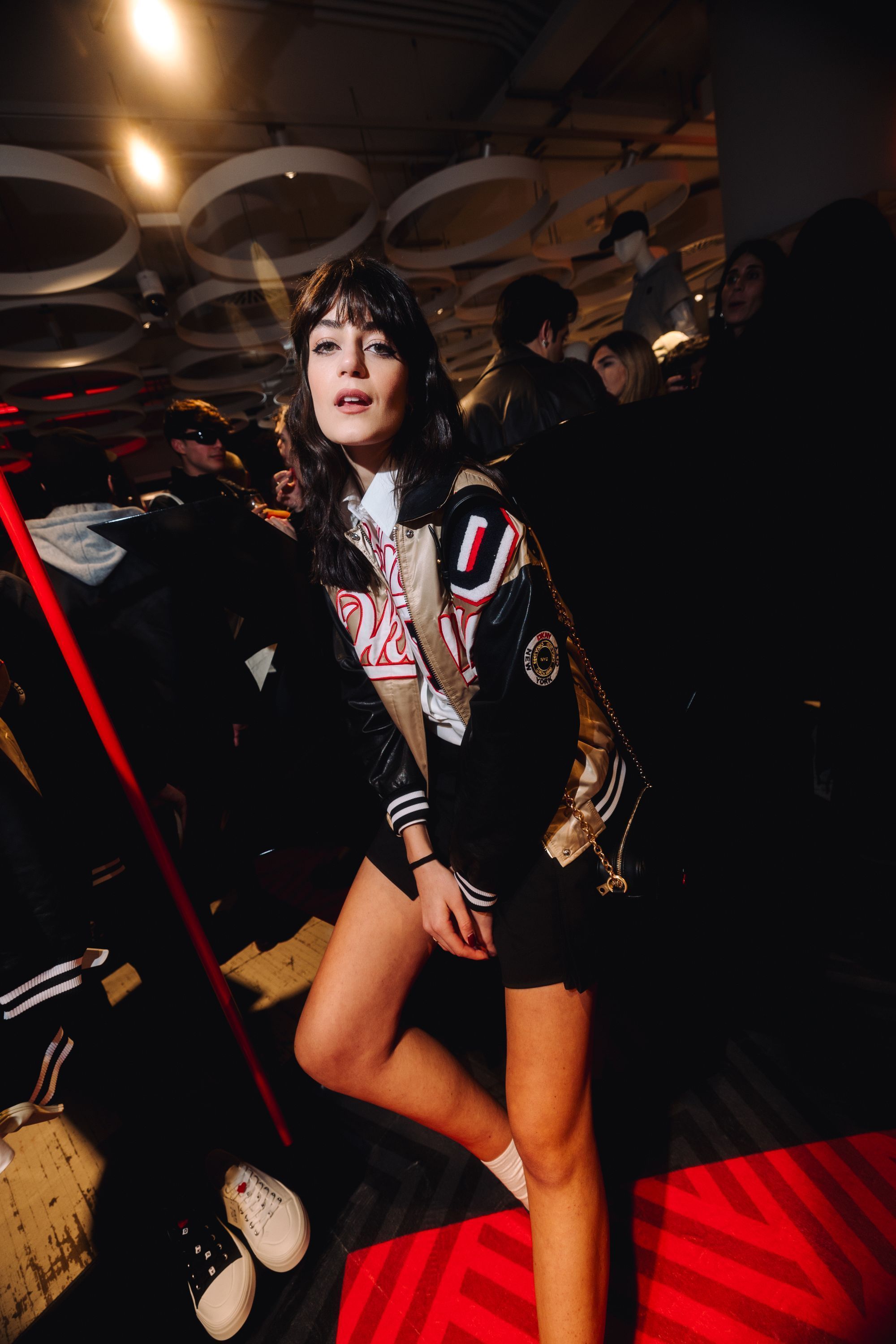 DKNY celebra lo stile e l'energia di New York a Milano La Heart of NY Capsule è pronta a conquistare i cuori di una nuova generazione | Image 497295