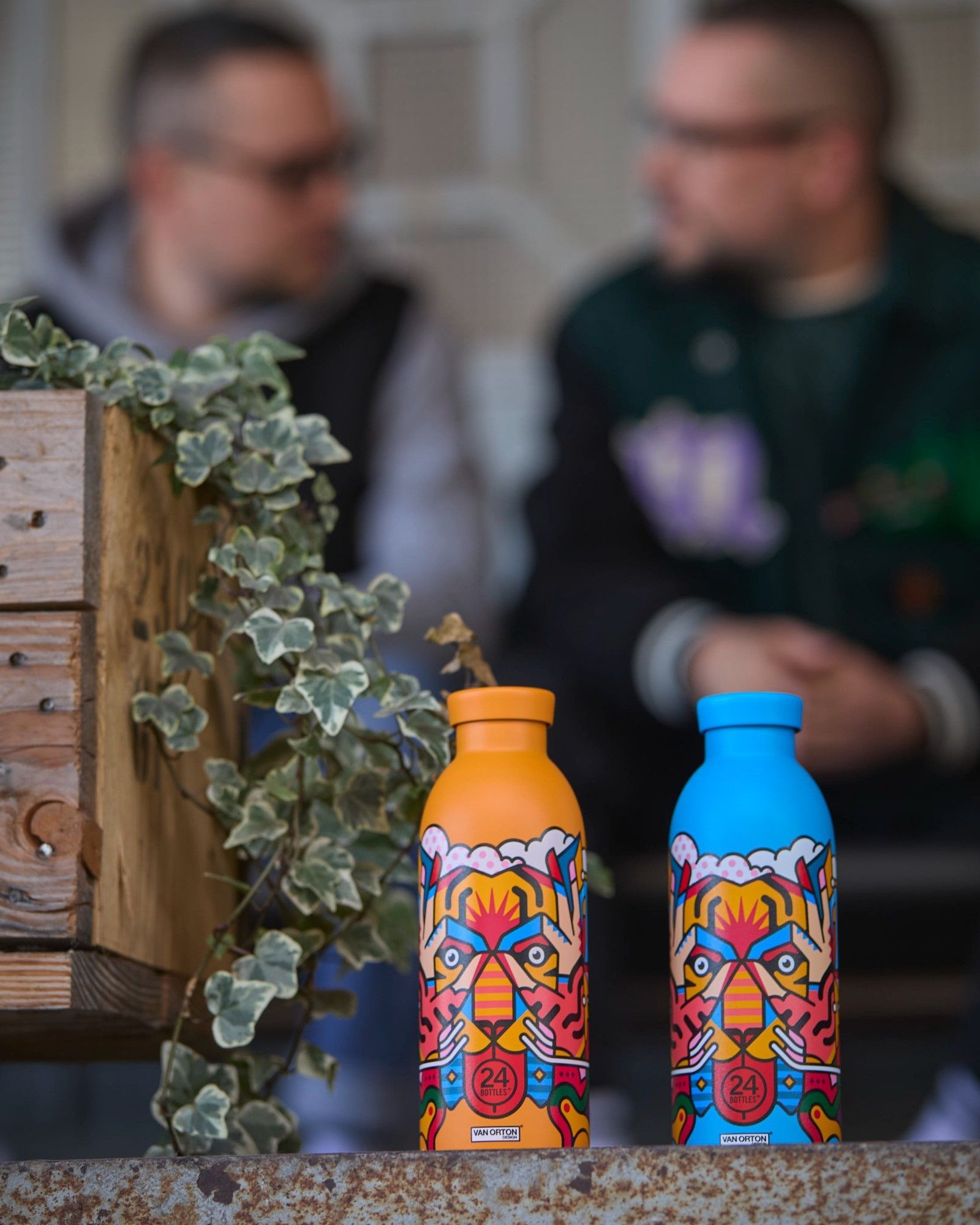 Urban Art e ispirazioni anni ‘90: la collabo Van Orton x 24Bottles è un mondo da scoprire I due brand hanno presentato la loro prima collaborazione alla Design Week 2024