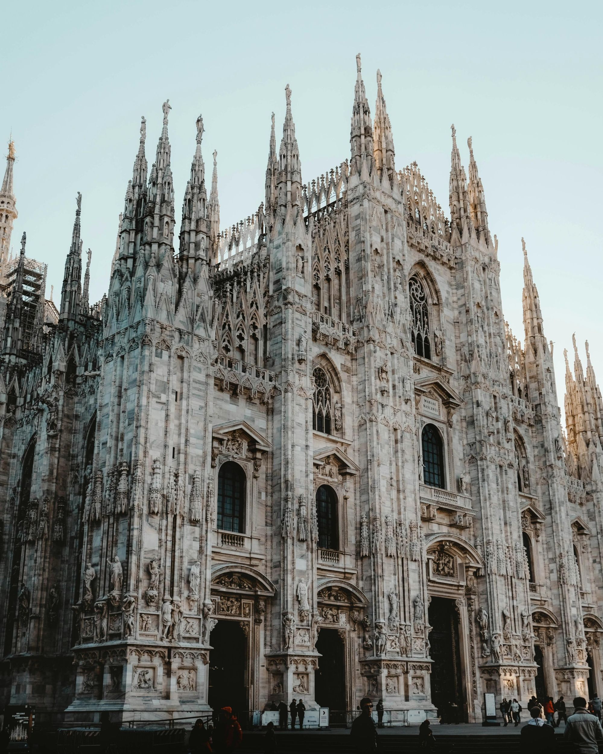 Gli stranieri amano investire a Milano e Roma L'Italia si conferma il Paese preferito dai ricchi