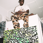 Slawn, l’artiste londonien de 24 ans qui collabore déjà avec Louis Vuitton Étoile montante de l’art contemporain, entrepreneur, père de famille, qui est-il?