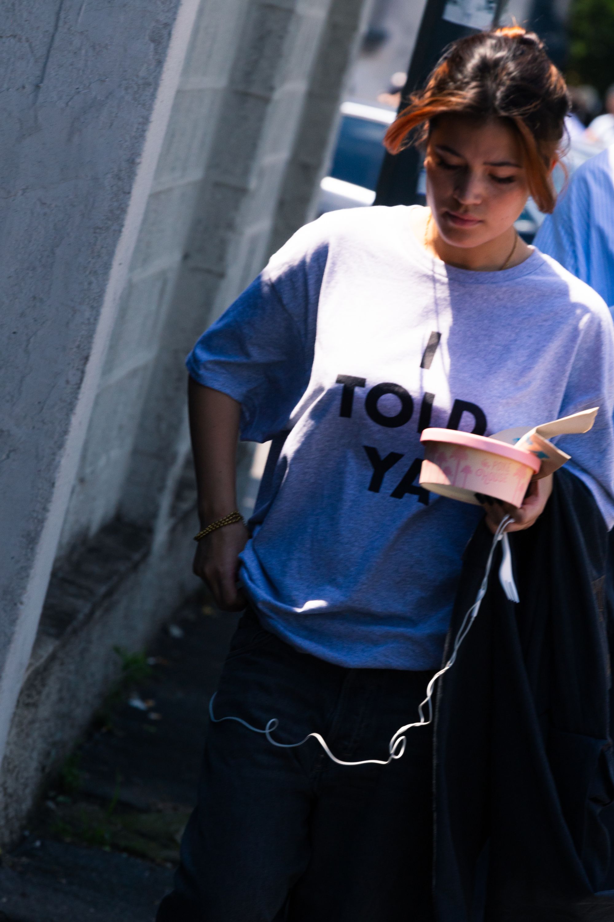 The most interesting beauty looks from Milan Fashion Week Street style between minimalism and maximalism, with an eye on accessories | Image 508287