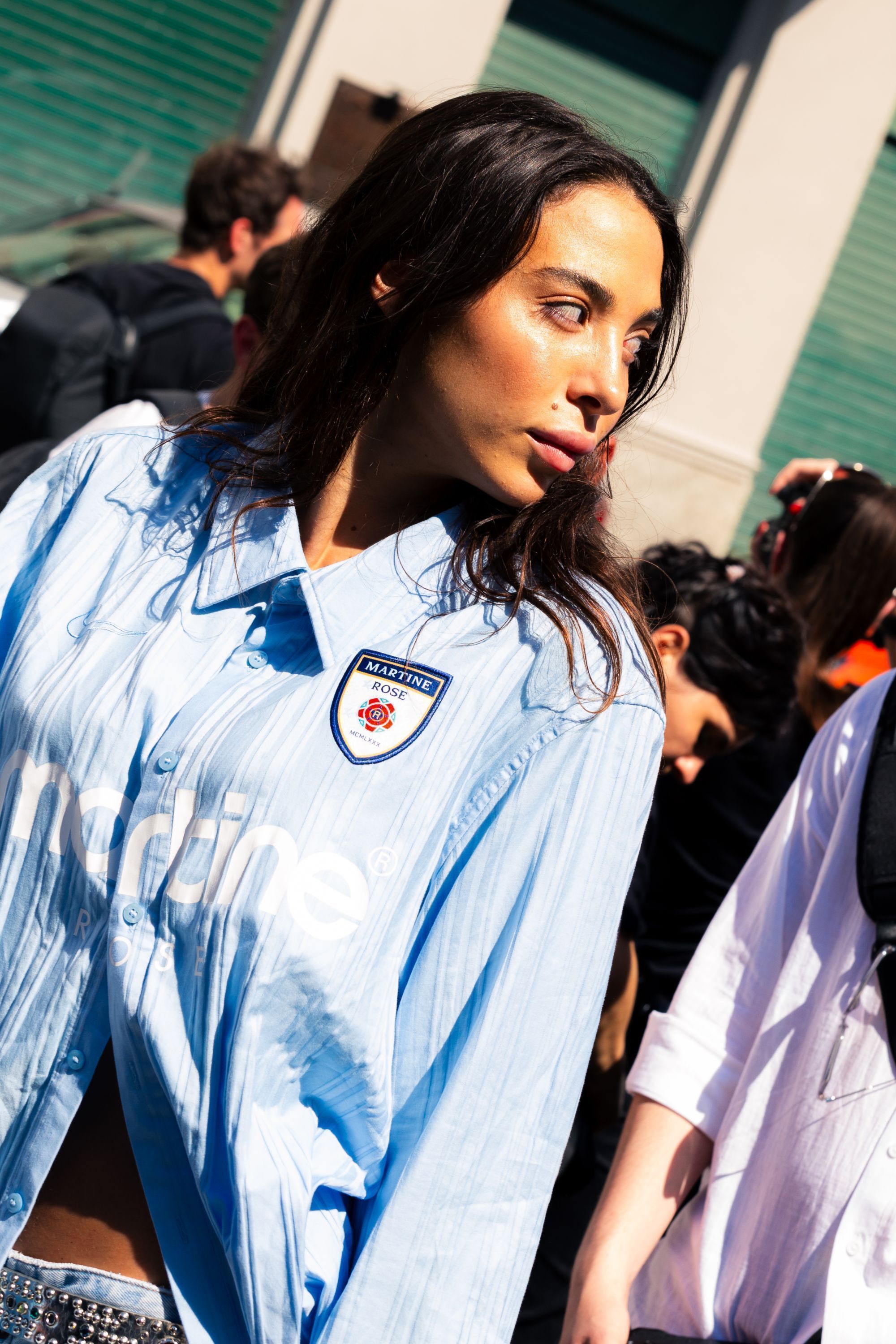 The most interesting beauty looks from Milan Fashion Week Street style between minimalism and maximalism, with an eye on accessories | Image 508282