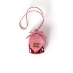 Customizing your bag has never been so fun The Miu Miu Tricks have arrived, to give a boost (and style) to the imagination | Image 514499