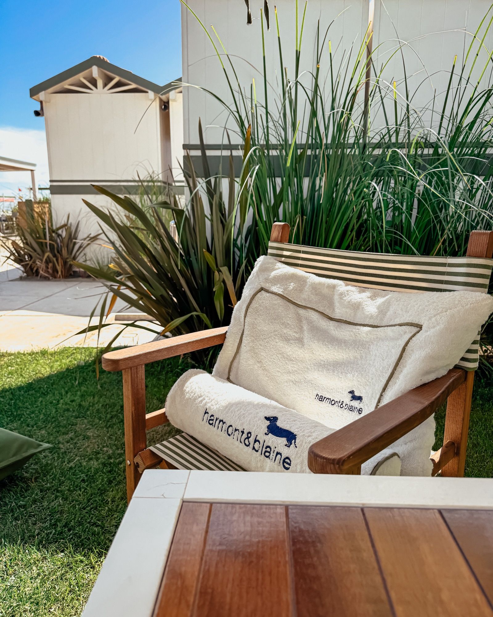 Harmont & Blaine touring Italy's most beautiful beaches Portofino, Forte dei Marmi, Porto Rotondo and Capri provide the backdrop for unforgettable adventures | Image 520067