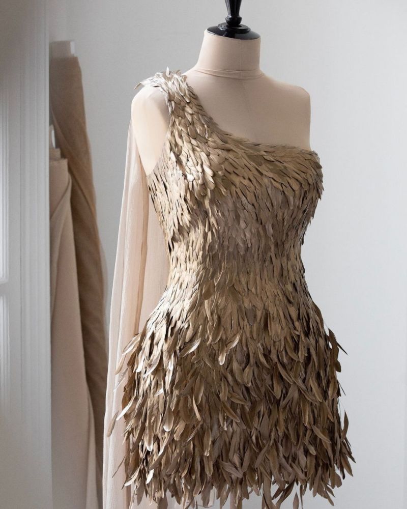 how long are the laces on jordan 1