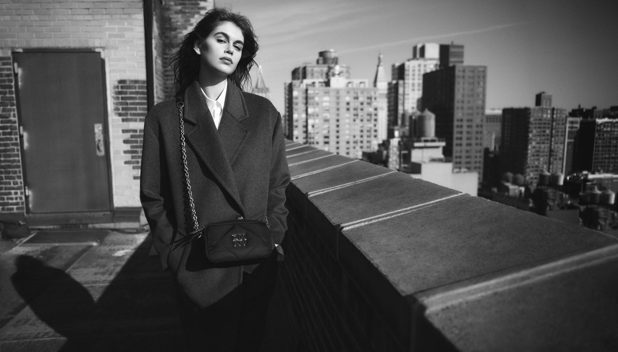 Dal 1989 ad oggi, i 35 anni di DKNY Il brand di Donna Karan festeggia i suoi 35 anni con una collezione omaggio alla città di New York | Image 520192