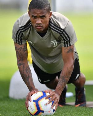 Douglas Costa is the first footballer on OnlyFans - nss sports