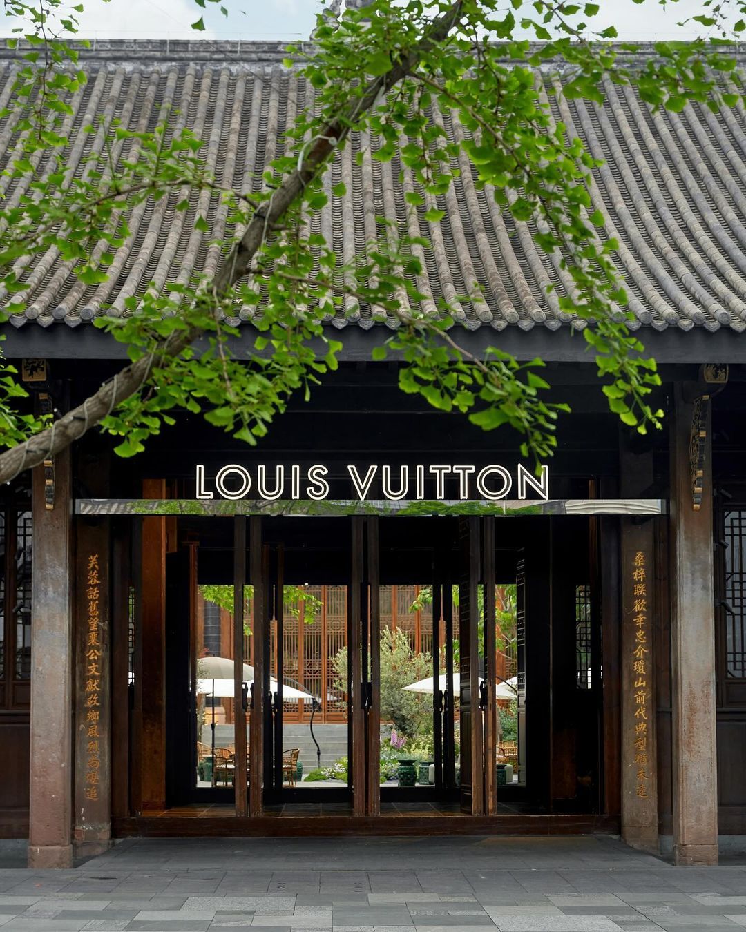 Louis Vuitton's restaurant wins a Michelin Star in Chengdu Two years after its opening, The Hall makes a splashing entrance in star-rated gastronomy