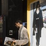 A personalized kiosk dedicated to books during Milan Fashion Week, celebrating the stories of New York City Thanks to DKNY | Image 530308