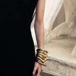 The new Sportmax bag is an ode to softness In Via della Spiga in Milan, the possibility to experience the Soffy Bag | Image 529740