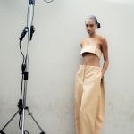 The new Sportmax bag is an ode to softness In Via della Spiga in Milan, the possibility to experience the Soffy Bag | Image 529733