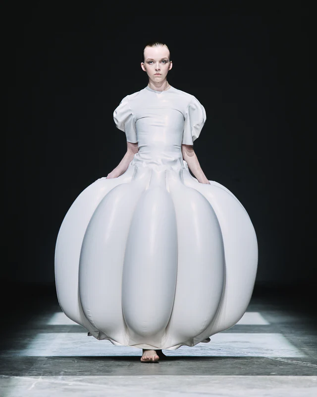 «I measure my success by cultural impact,» interview with Harri  The latex designer talks about the inspiration behind his first Womenswear collection | Image 531138