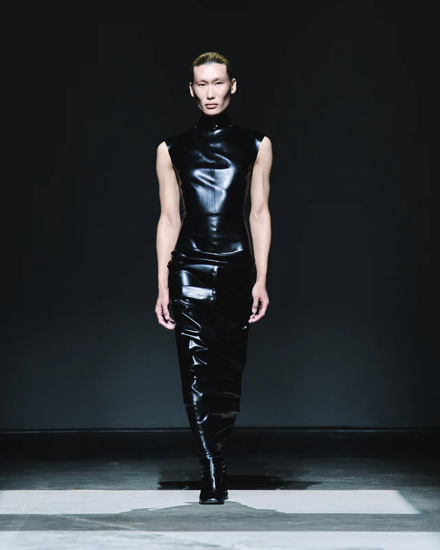 «I measure my success by cultural impact,» interview with Harri  The latex designer talks about the inspiration behind his first Womenswear collection | Image 531133