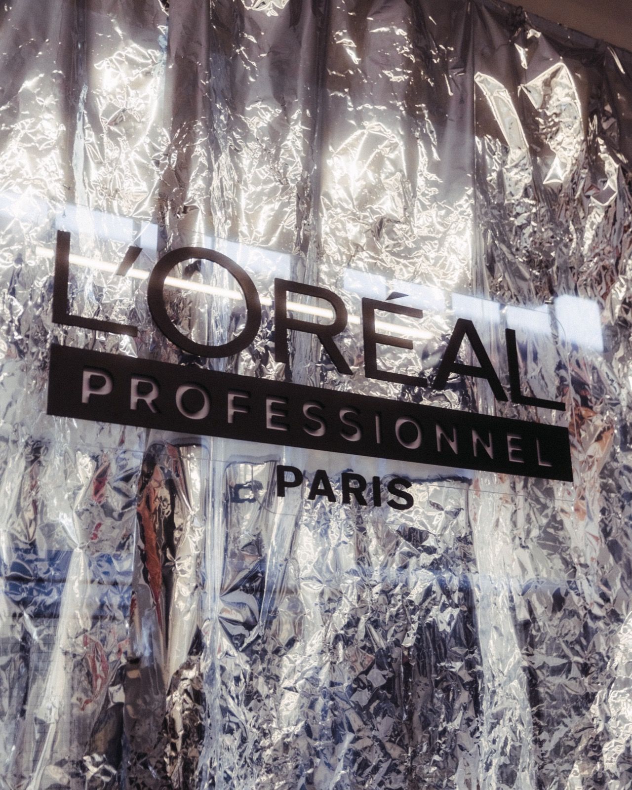 L'Oreal Professionnel is committed to its brand cause HeadUp to raise awareness about the importance of mental well-being for hairstylists On the occasion of World Mental Health Day, L’Oréal Professionnel presents to its HeadUp community and gives them a yoga and gratitude session in the heart of Milan | Image 537498