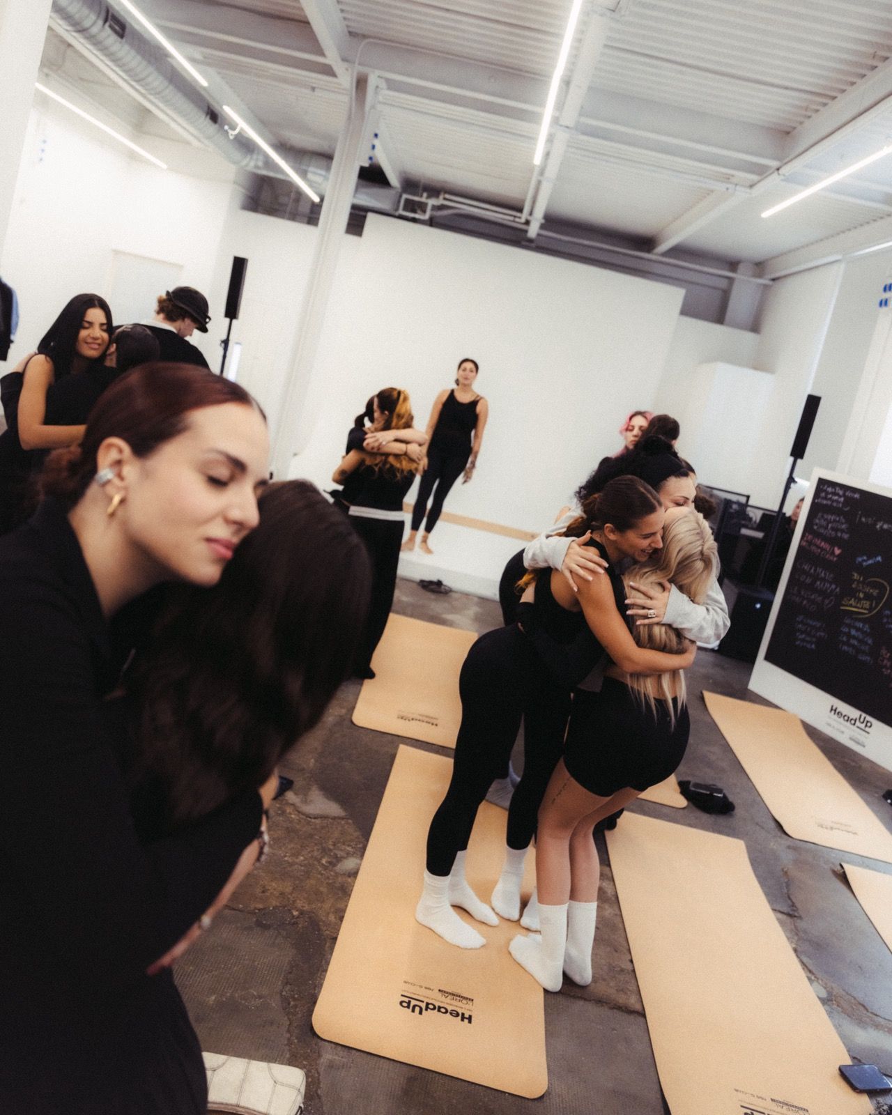 L'Oreal Professionnel is committed to its brand cause HeadUp to raise awareness about the importance of mental well-being for hairstylists On the occasion of World Mental Health Day, L’Oréal Professionnel presents to its HeadUp community and gives them a yoga and gratitude session in the heart of Milan | Image 537480