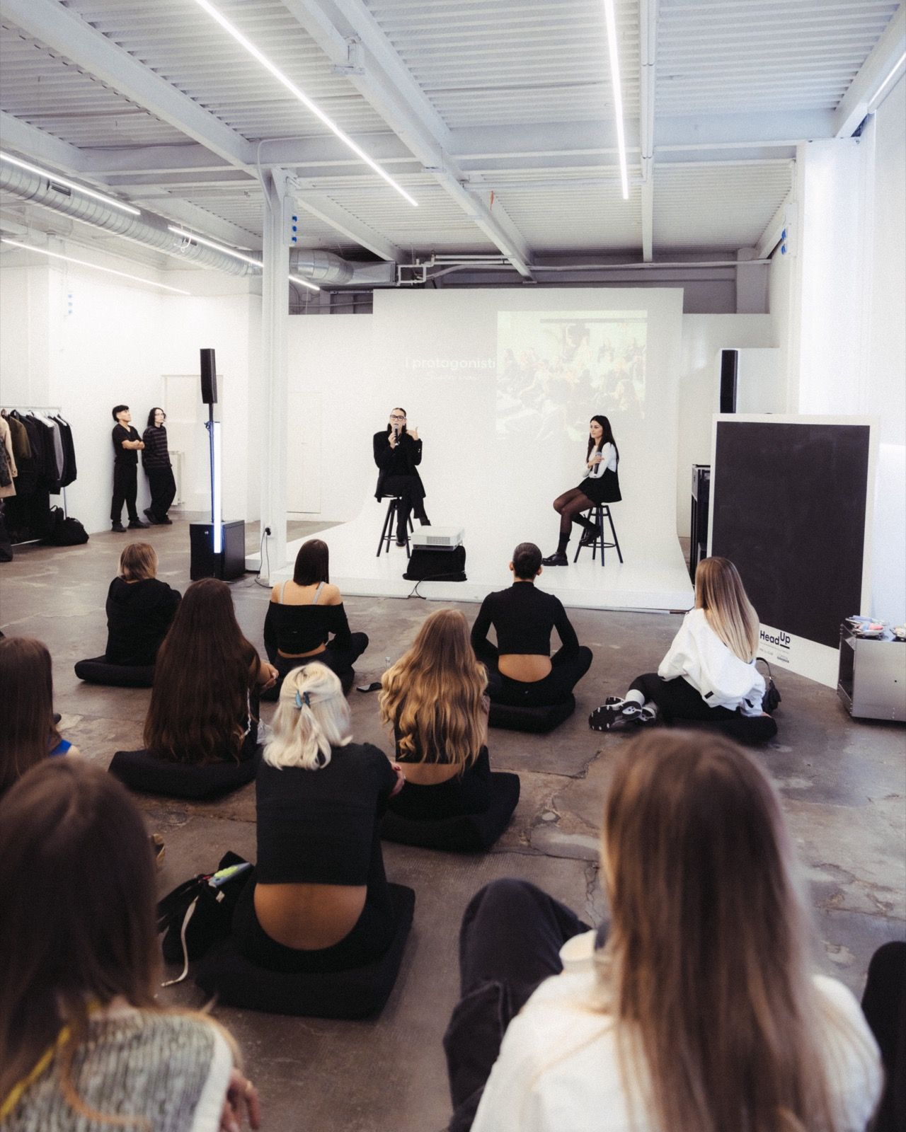 L'Oreal Professionnel is committed to its brand cause HeadUp to raise awareness about the importance of mental well-being for hairstylists On the occasion of World Mental Health Day, L’Oréal Professionnel presents to its HeadUp community and gives them a yoga and gratitude session in the heart of Milan | Image 537243