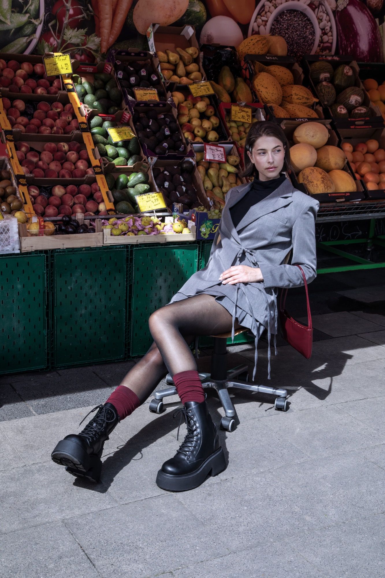 Buffalo FW24: una collezione che celebra misfit, fashionisti e spiriti urbani La collezione prende ispirazione dalla storia del brand per tracciare nuove prospettive di stile | Image 542548