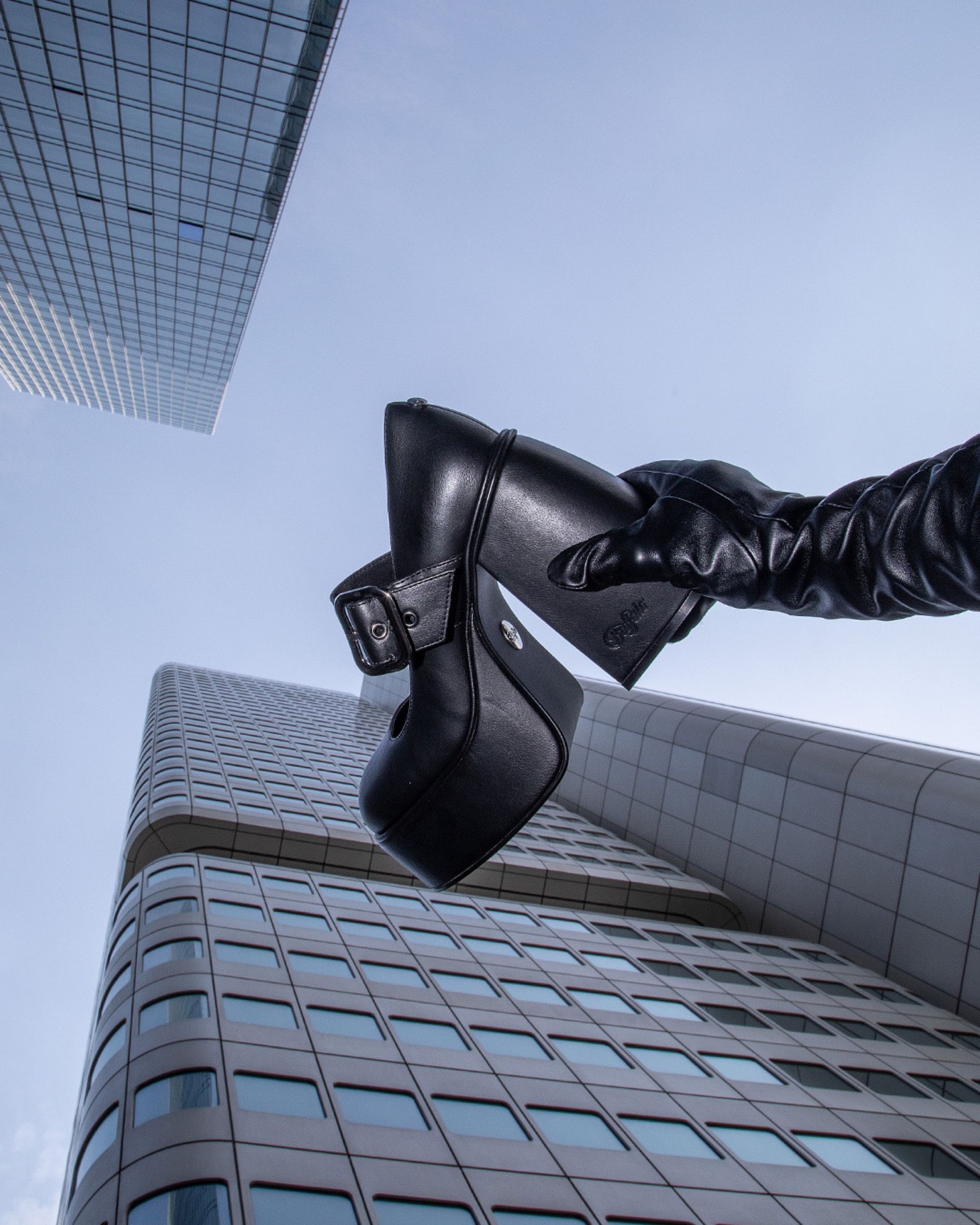 Buffalo FW24: una collezione che celebra misfit, fashionisti e spiriti urbani La collezione prende ispirazione dalla storia del brand per tracciare nuove prospettive di stile | Image 540917