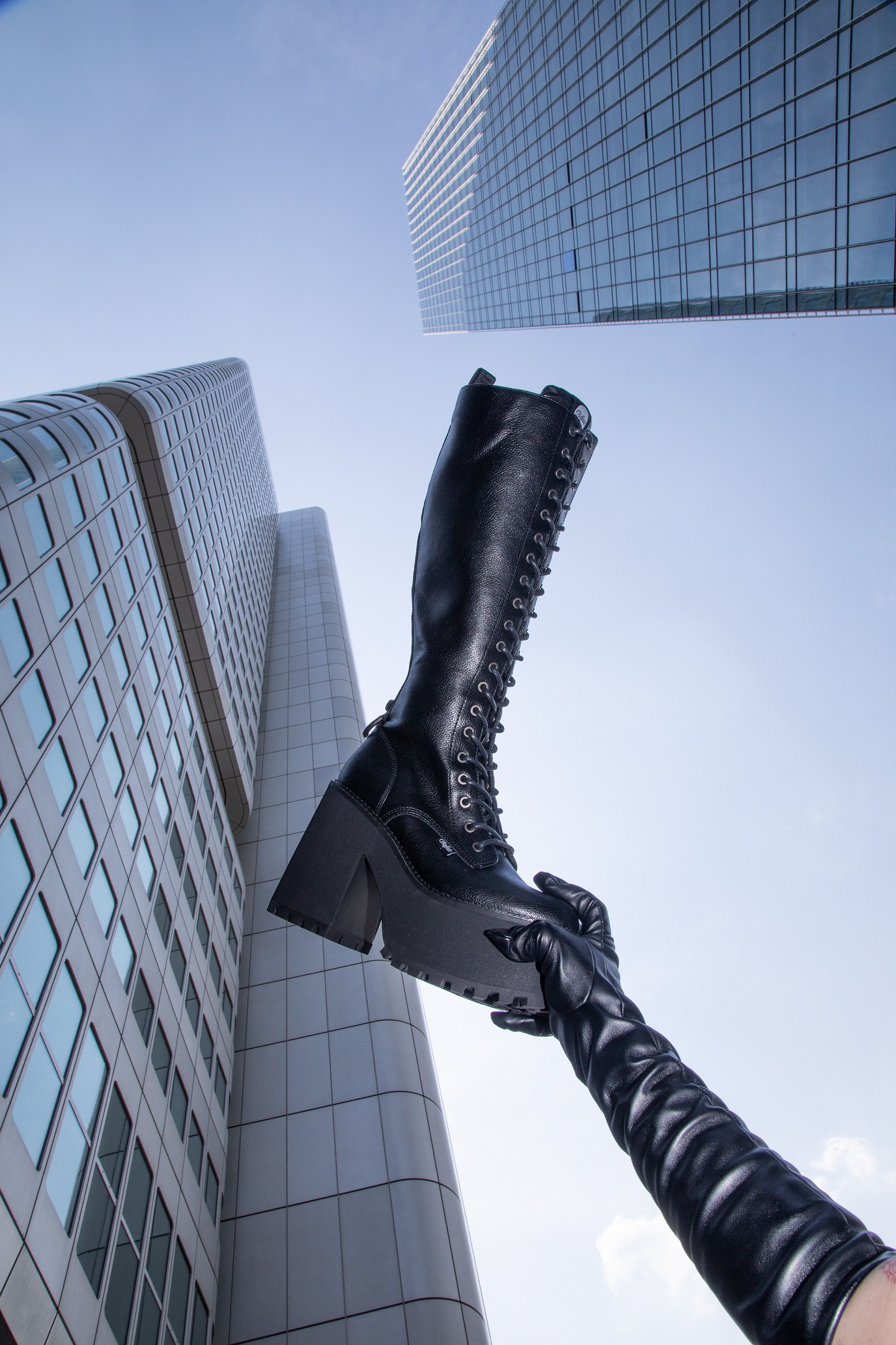 Buffalo FW24: una collezione che celebra misfit, fashionisti e spiriti urbani La collezione prende ispirazione dalla storia del brand per tracciare nuove prospettive di stile | Image 540912