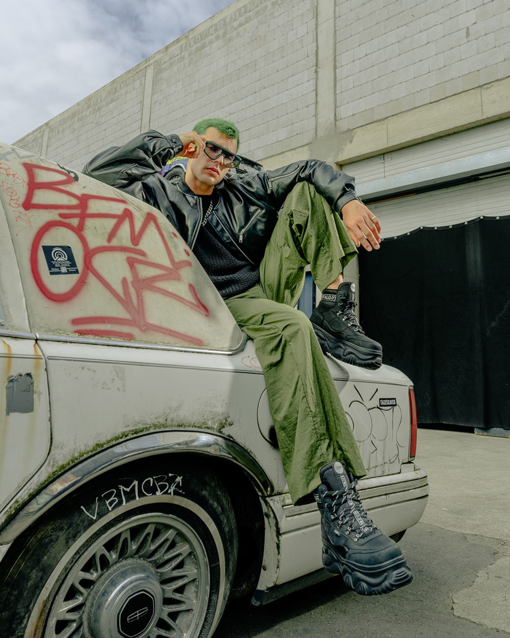 Buffalo FW24: una collezione che celebra misfit, fashionisti e spiriti urbani La collezione prende ispirazione dalla storia del brand per tracciare nuove prospettive di stile | Image 540908