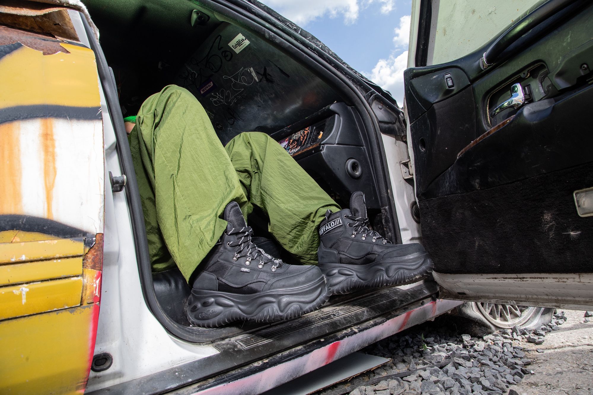 Buffalo FW24: una collezione che celebra misfit, fashionisti e spiriti urbani La collezione prende ispirazione dalla storia del brand per tracciare nuove prospettive di stile | Image 540905