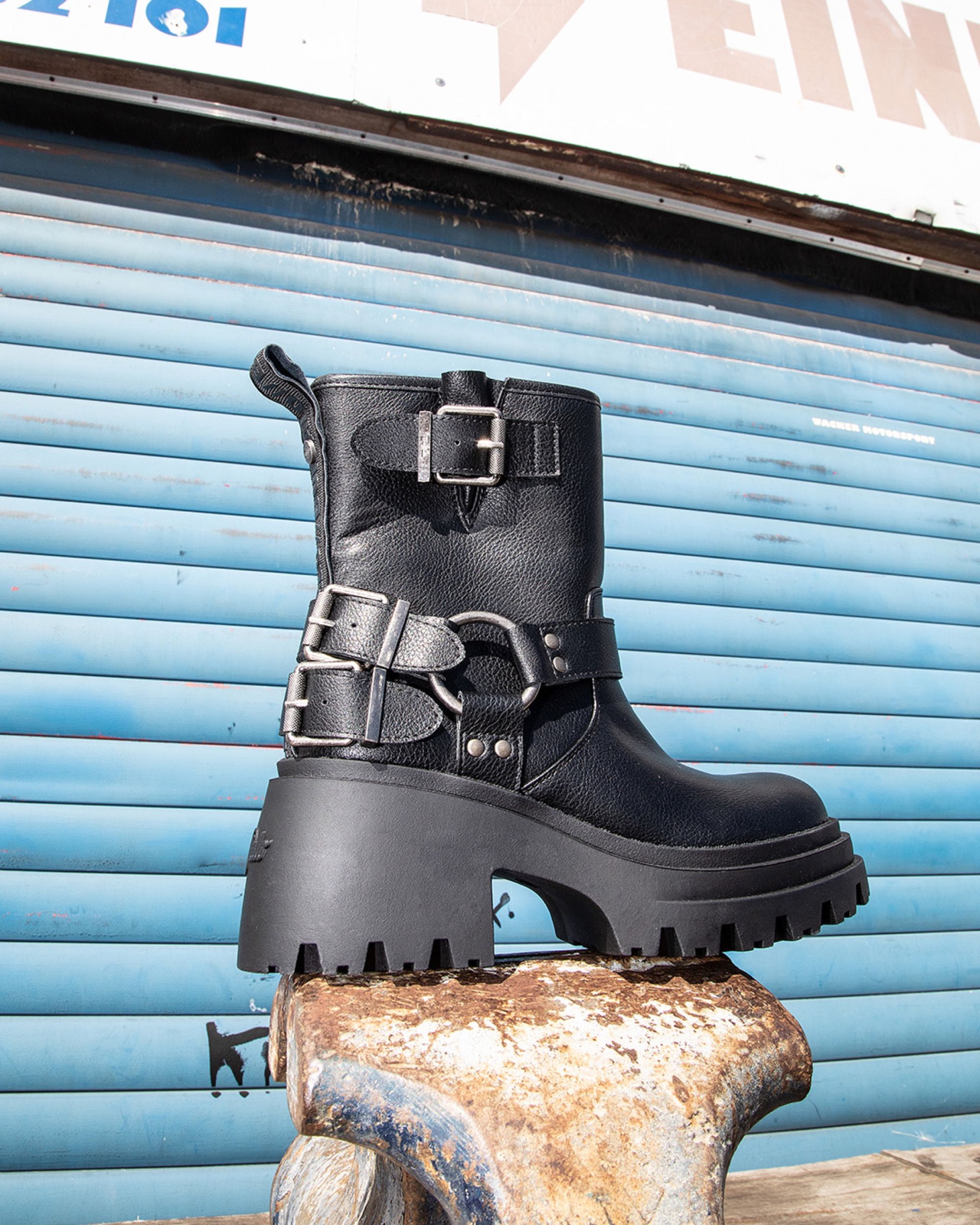 Buffalo FW24: una collezione che celebra misfit, fashionisti e spiriti urbani La collezione prende ispirazione dalla storia del brand per tracciare nuove prospettive di stile | Image 540904