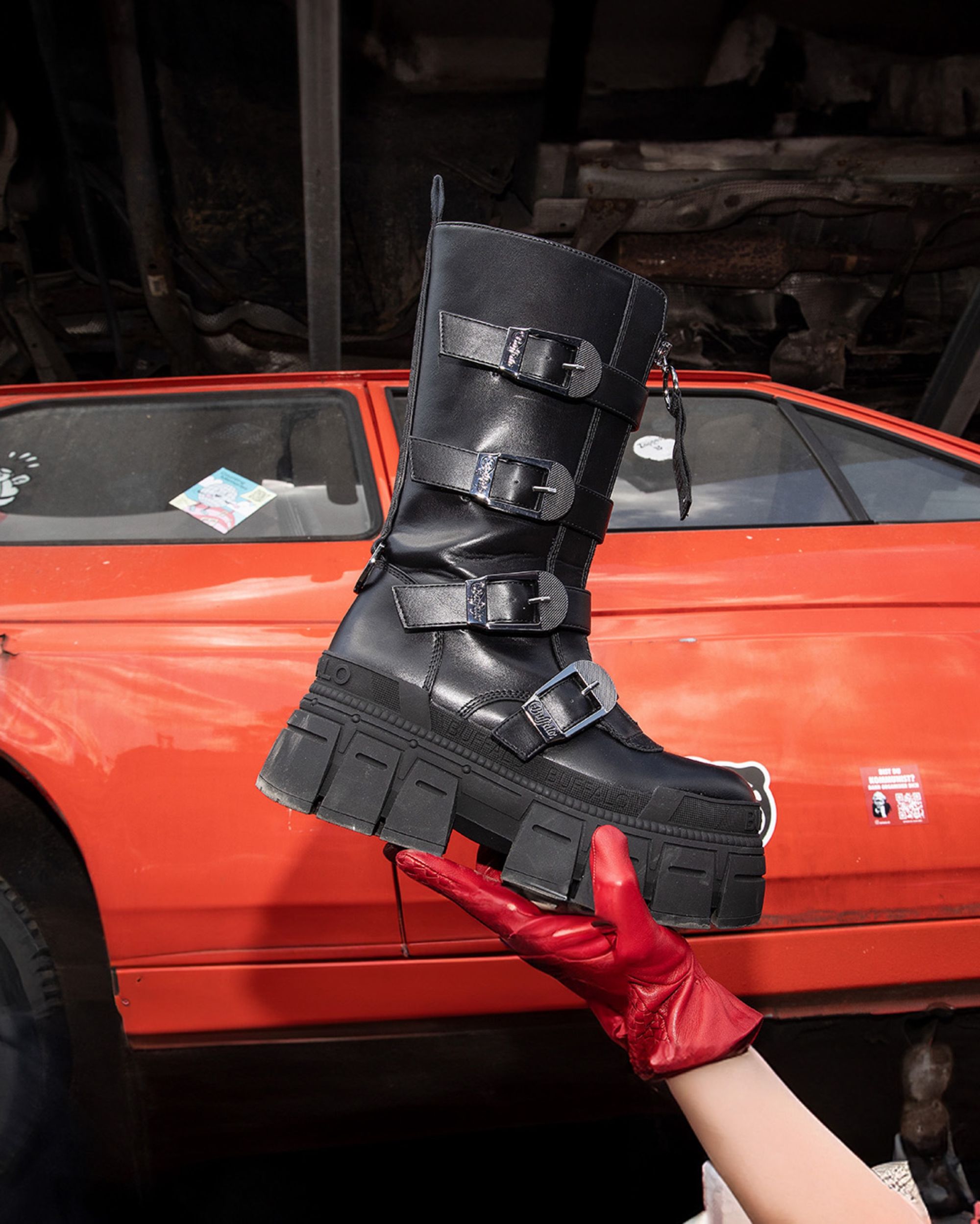 Buffalo FW24: una collezione che celebra misfit, fashionisti e spiriti urbani La collezione prende ispirazione dalla storia del brand per tracciare nuove prospettive di stile | Image 540902