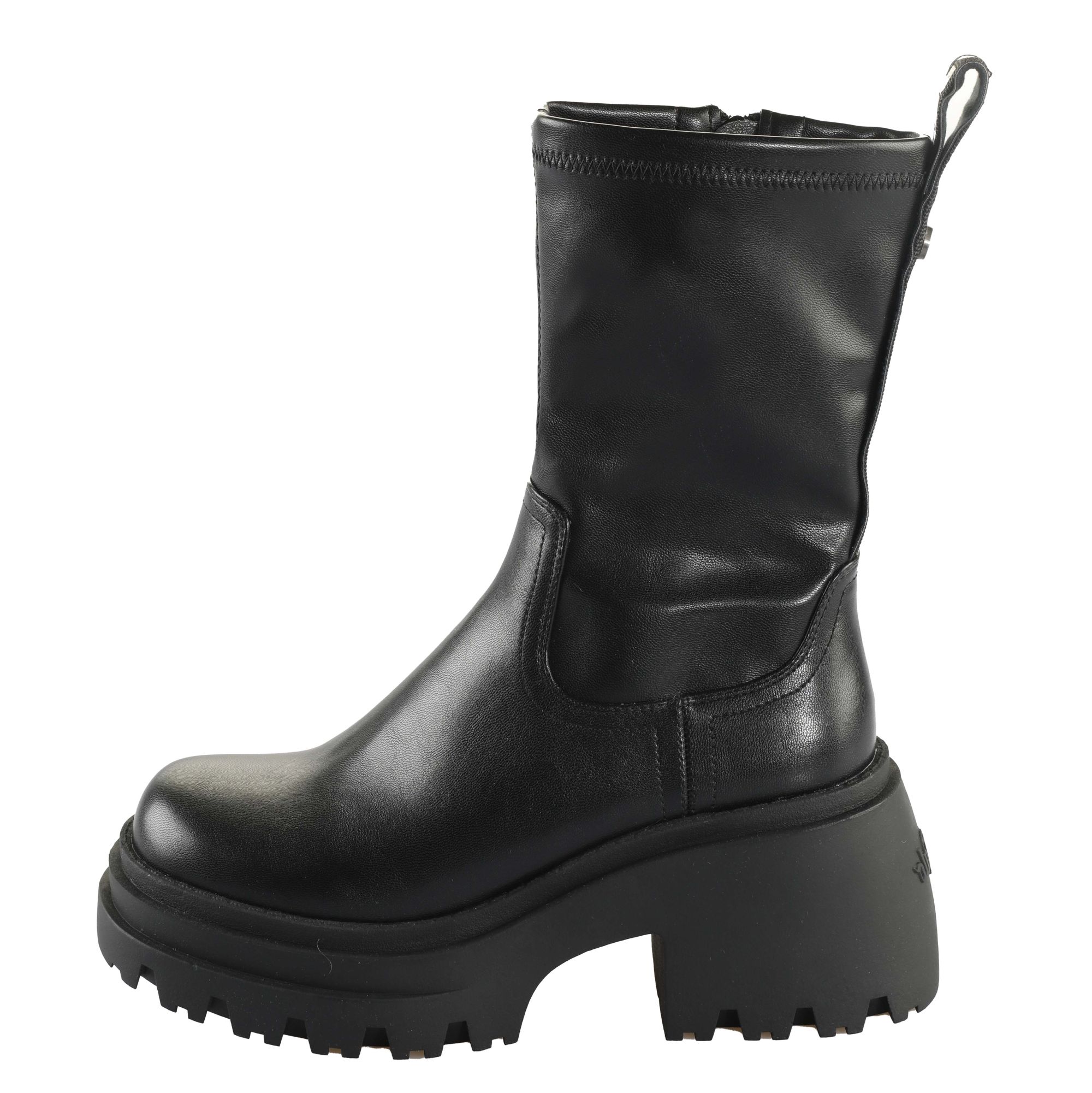 Buffalo FW24: una collezione che celebra misfit, fashionisti e spiriti urbani La collezione prende ispirazione dalla storia del brand per tracciare nuove prospettive di stile | Image 542551