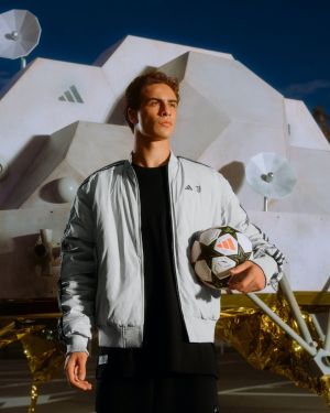 ユヴェントス　NASA コラボジャケット JUVENTUS REVERSIBLE JACKET NASA-INSPIRED