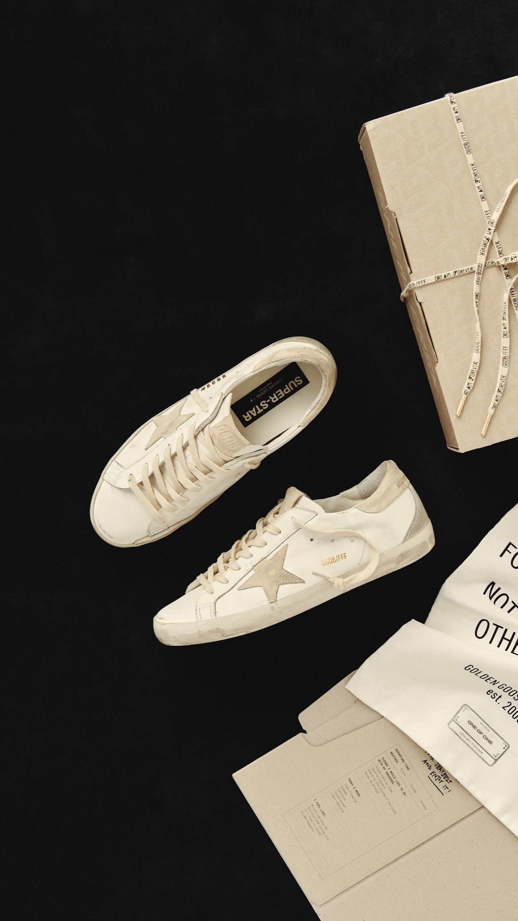 Golden Goose e FiveFourFive lanciano un'esperienza di co-creation a Milano Un'occasione per scoprire l'universo dei due brand presso il Forward Store di Golden Goose | Image 541749