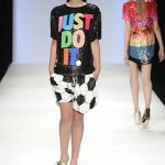 Sport-glam: ASHISH Collezione S/S 10 | Image 427