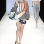Sport-glam: ASHISH Collezione S/S 10 | Image 434