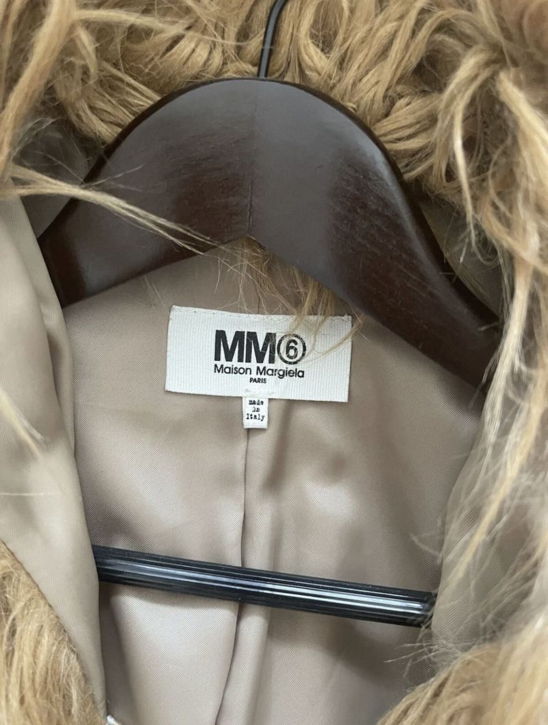 La-Maison-Margiela-en-route-