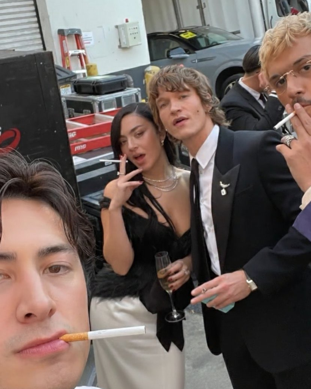 Fumare è di nuovo glamour? Come negli anni Novanta